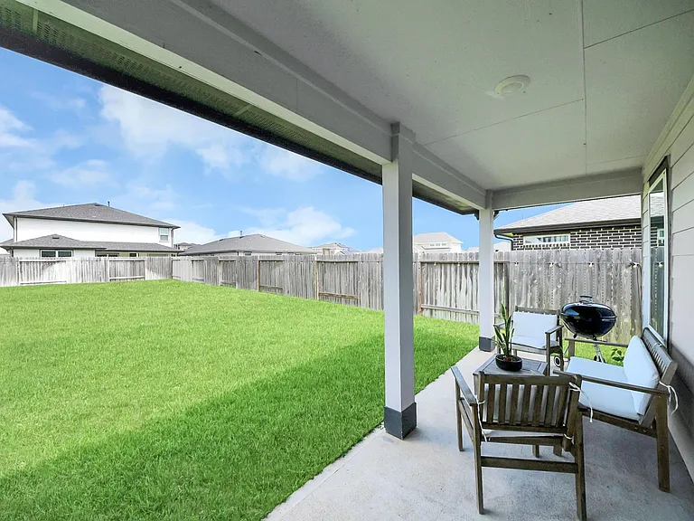 3306 Dagostino Creek Dr — Photo 38