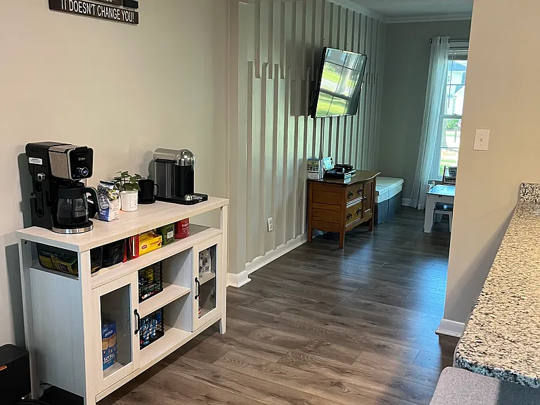 209 Country Club Dr — Photo 5