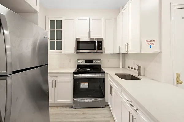 Rented by Compass | media 4