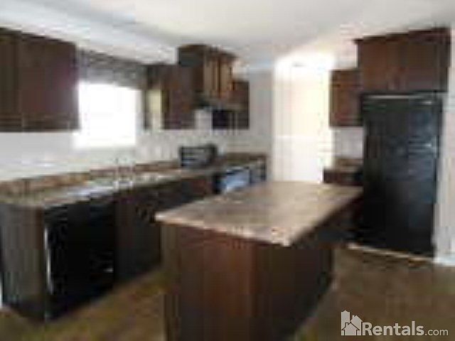 1st image of 316 River Bay Dr
