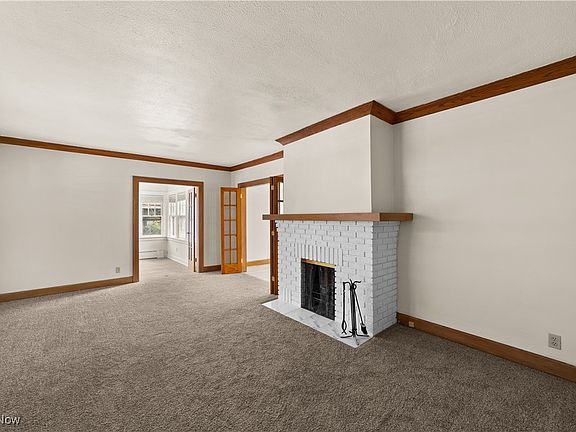 5th image of 3574 West Blvd