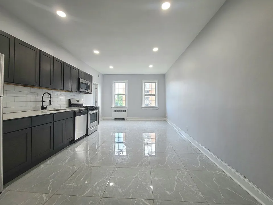 17 Dewitt Rd #440