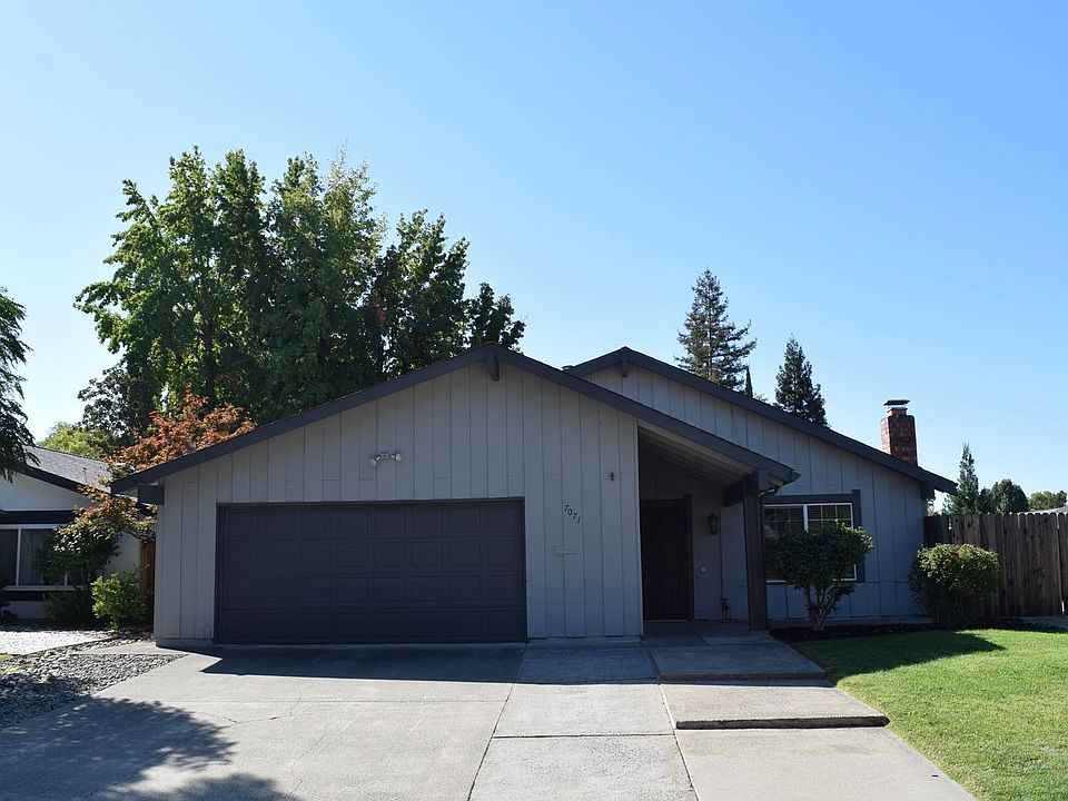 1st image of 7071 Woodmore Oaks Dr