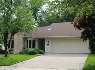 4310 Beilfuss Dr, Madison, WI 53704