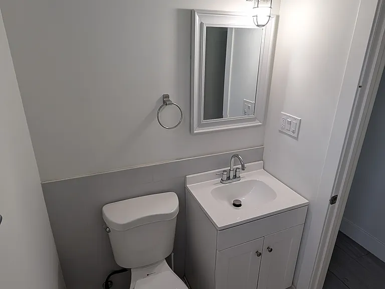 1101 W Vernon Ave #6 — Photo 4