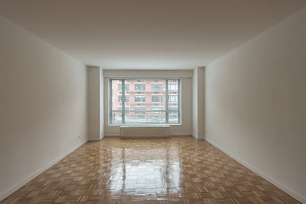 Rented by Solow Realty | media 38