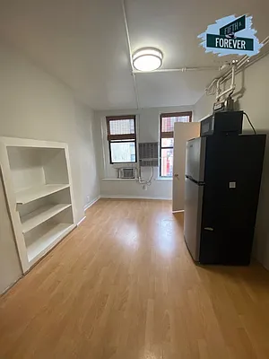 Rented by Fifth & Forever LLC | media 31