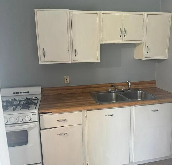 334 Clay St #2 — Photo 2