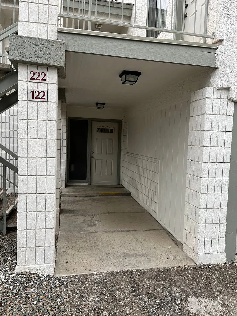 Two Bedroom Ground Floor Condo Near Prescott Airport — Photo 2
