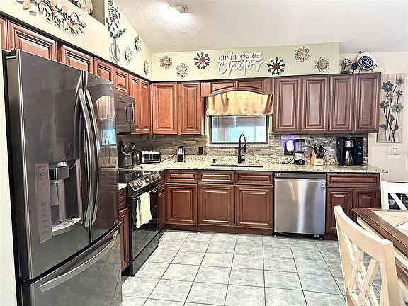 4th image of 10844 POINCIANA DRIVE