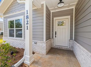 1821 Lubbock Rd, Gulf Breeze, FL 32563