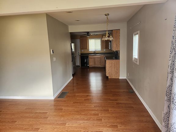 4th image of 1324 W Central Ave