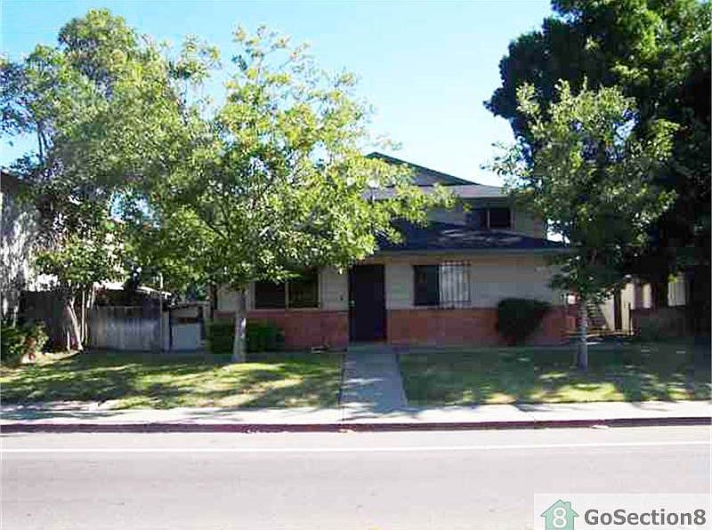 2nd image of 1418 Sycamore Dr