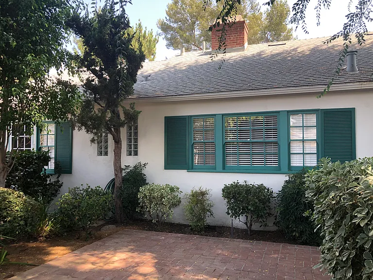 535 S Niagara St — Photo 15