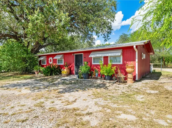 102 County Road 394, Mathis, TX 78368