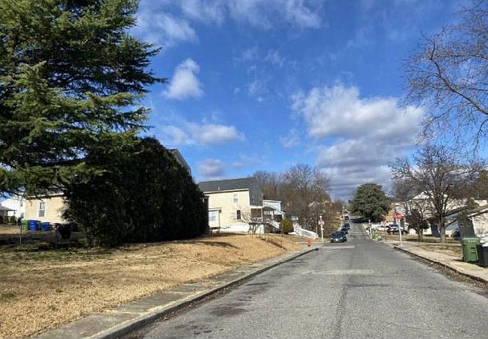 2nd image of 4508 Valley View Ave
