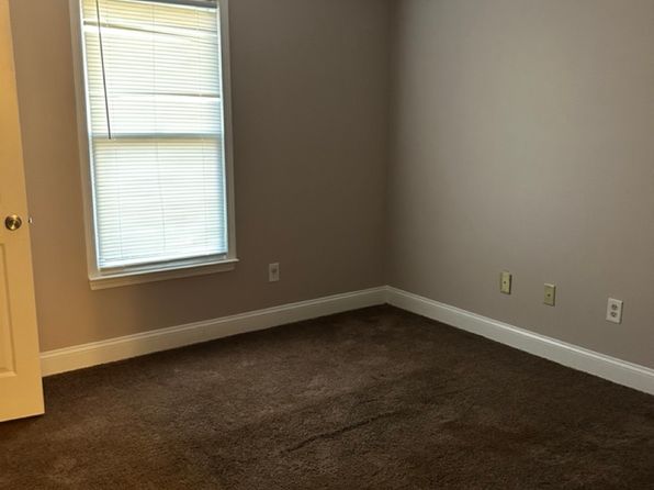 537 Rustwood Dr, Athens, GA 30606