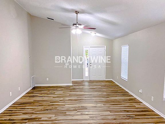 4th image of 2648 Woods Edge Cir