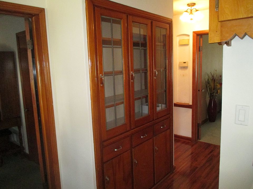 2nd image of 2961 S 45th St