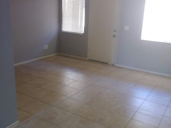 3rd image of 1319 Acacia Ave APT 18