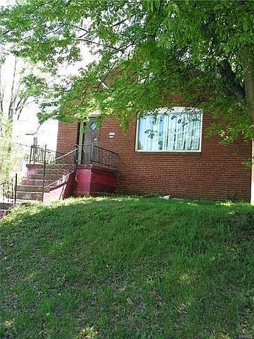1st image of 5348 Arlington Ave