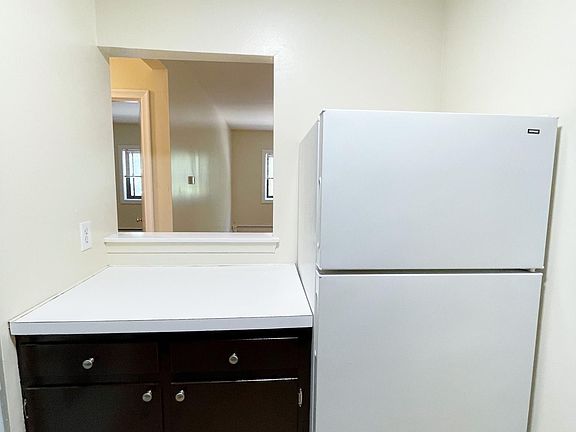 2nd image of 580 Bridge St APT 20