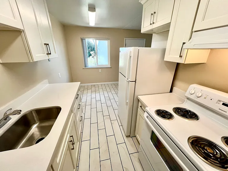 3790 39th Ave #6 — Photo 8