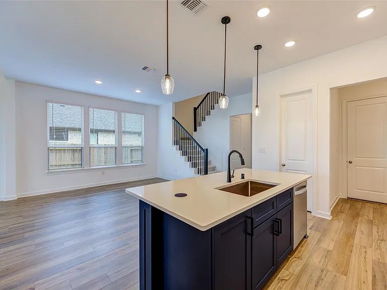 25326 Loch Doon Dr — Photo 13