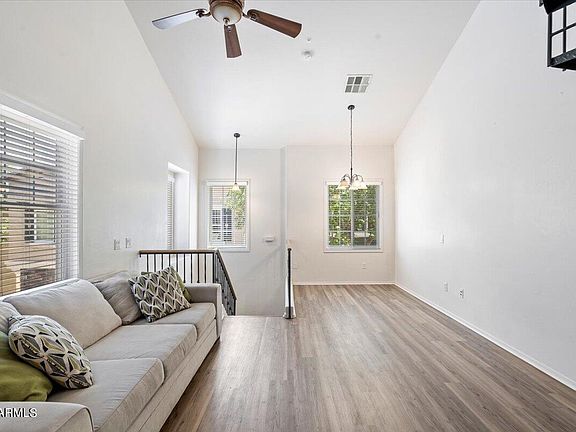 3rd image of 4057 E WINDSOR Drive
