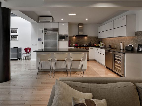 3rd image of 25 Joralemon St APT 3