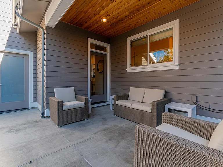 62719 Mehama Dr — Photo 36