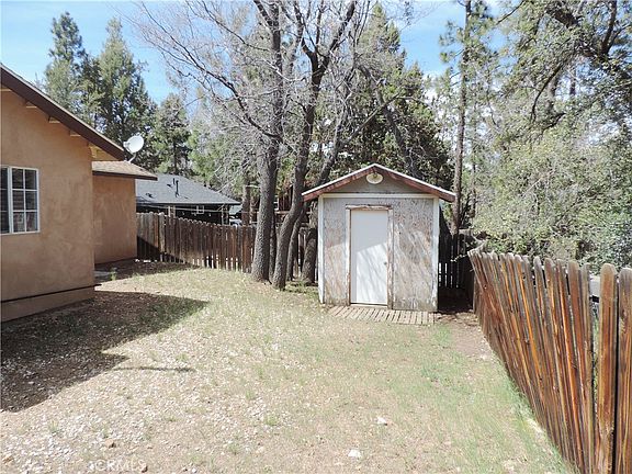 5th image of 745 Sunset Ln
