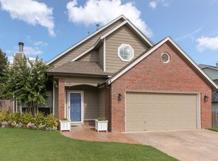 1701 S Butternut Ave W, Broken Arrow, OK 74012