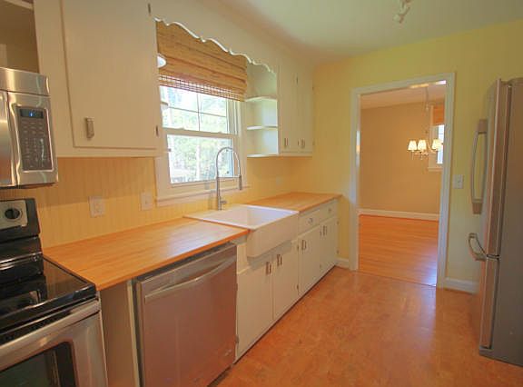 5th image of 3820 Somerset Dr