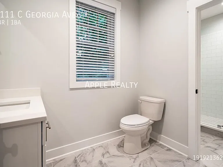 1111C Georgia Ave — Photo 9
