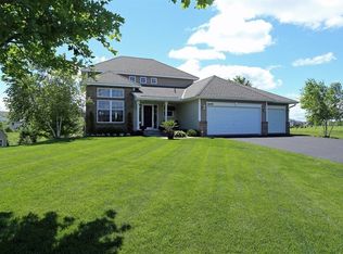 16400 Fanning Ct, Lakeville, MN 55044