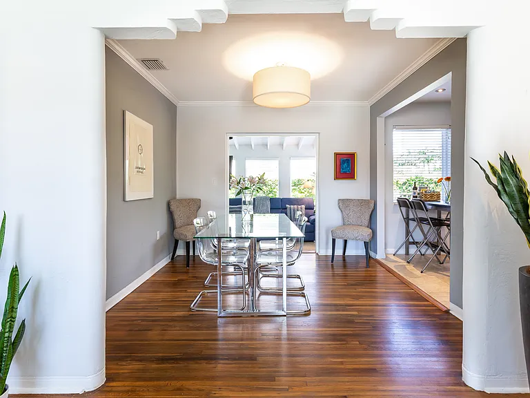 1810 SW 32nd Ct — Photo 8