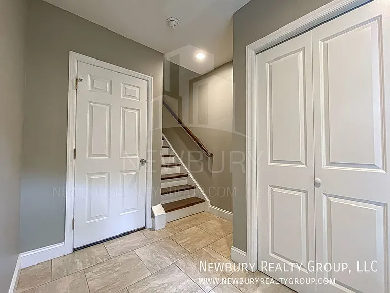 147 Banksville Pl — Photo 3