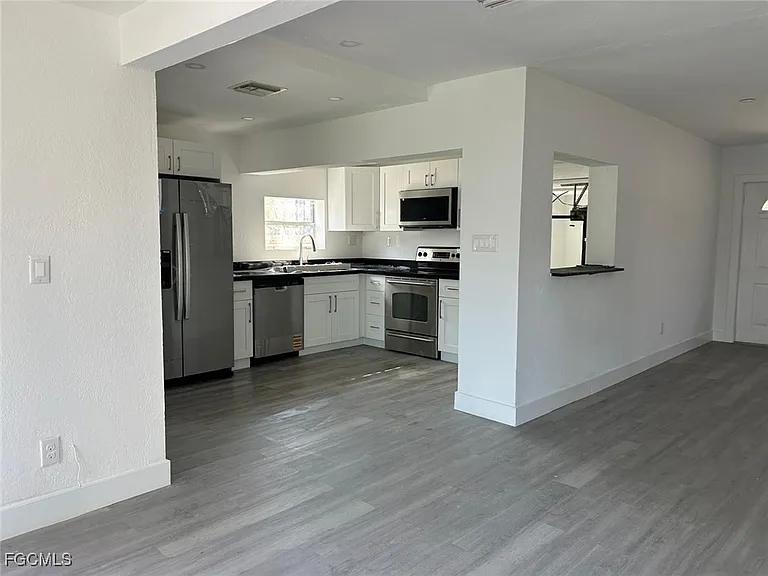 3835 Arlington St — Photo 9