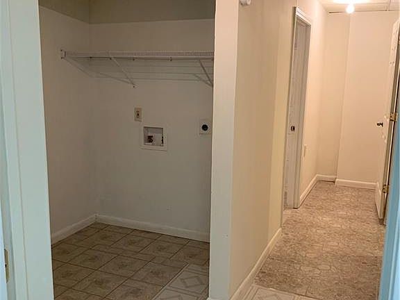 4th image of 4059 Ashland Cir
