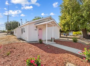 207 Pleasant Street, Lindsay, CA 93247