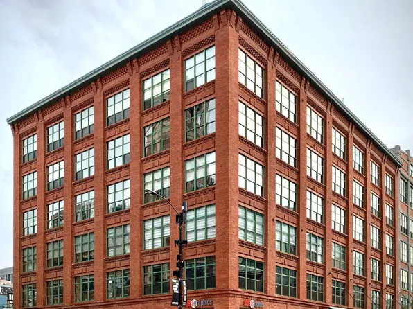 1017 W Washington Blvd, Chicago, IL