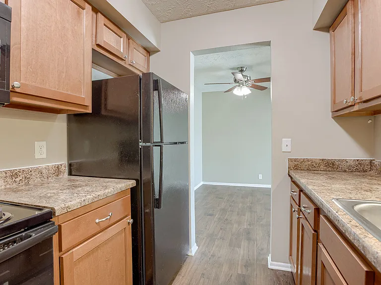 Omaha, NE Evergreen Terrace Apartments | 11A | Kitchen