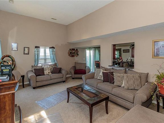 5th image of 7134 Wellwood Dr