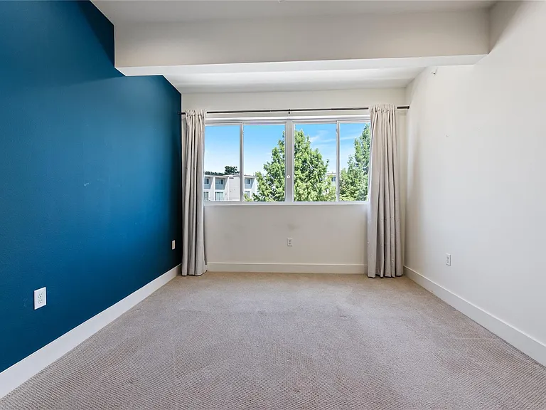 604 N Bluff Dr #225 — Photo 17