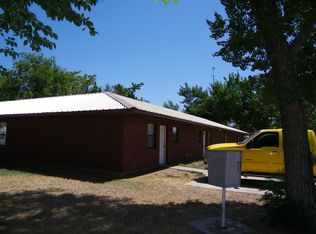 401 NW 6th St APT D, Cache, OK 73527