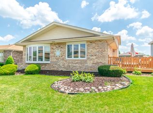 8525 Cherry Creek Ave, Tinley Park, IL 60487