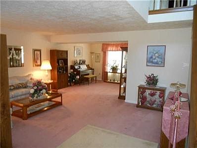 5th image of 920 S Timber Creek Dr