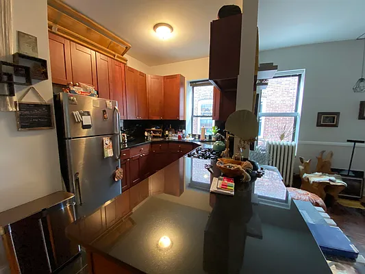 Rented by Mdays Realty | media 13