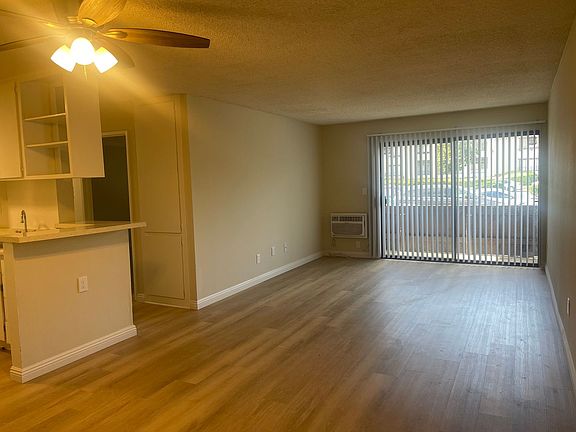 5th image of 17900 Sherman Way APT 106